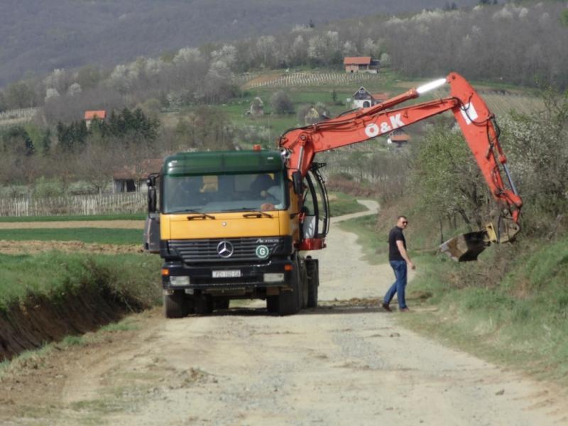 odrzavanje nerazvrstanih cesta 1 20160907 1686345960
