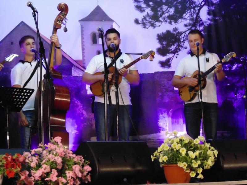 TS Lajbeki pobjednici 44. festivala "Zlatni glas Zlatne doline"