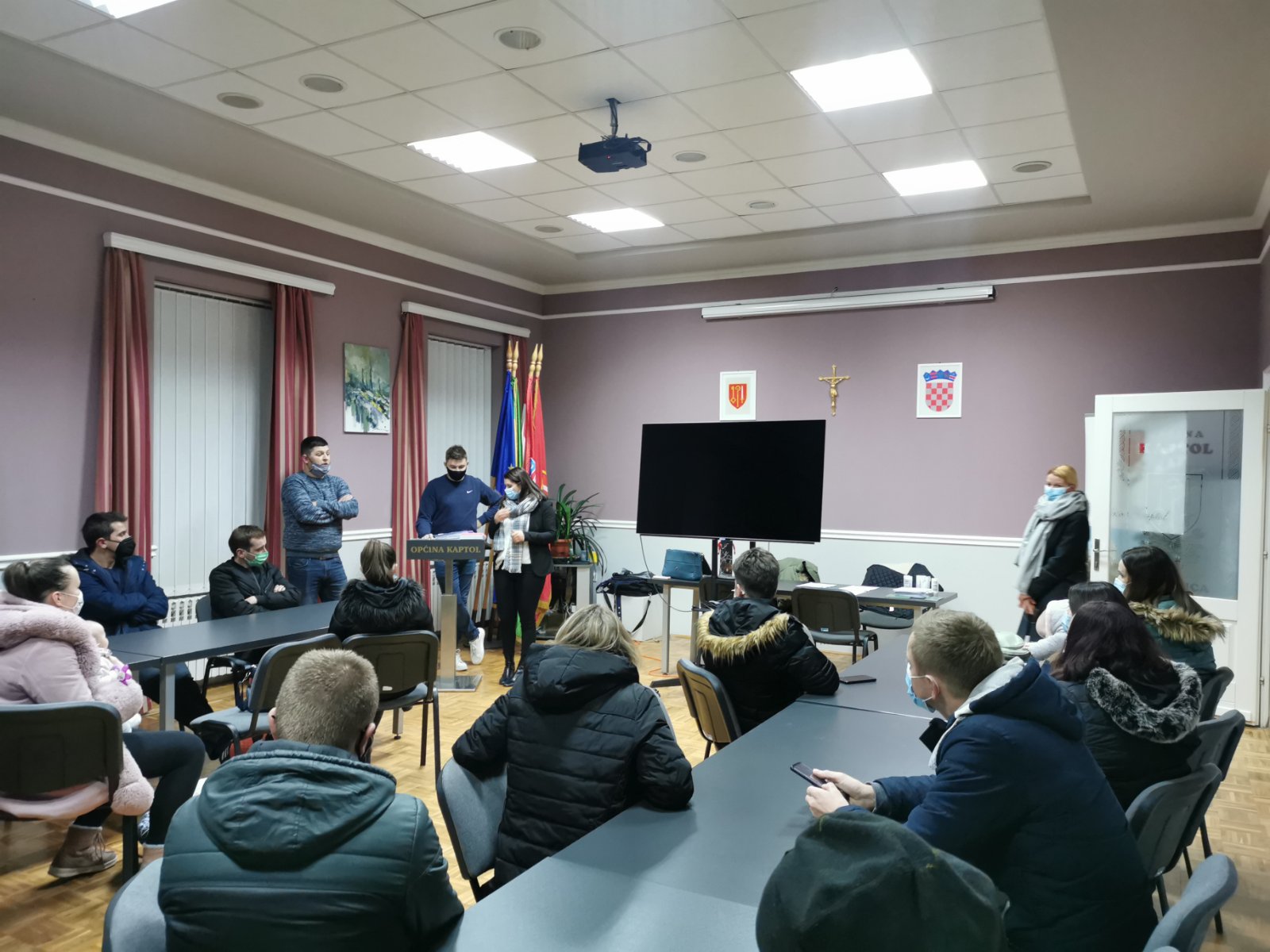Kaptolski zvonci darivali novorođene bebe